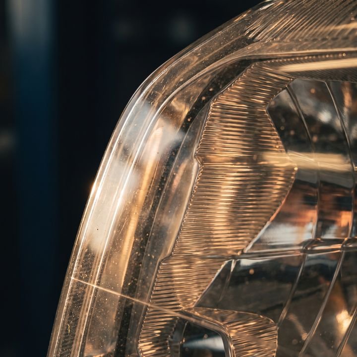 SUMMIT MOTORS — detail