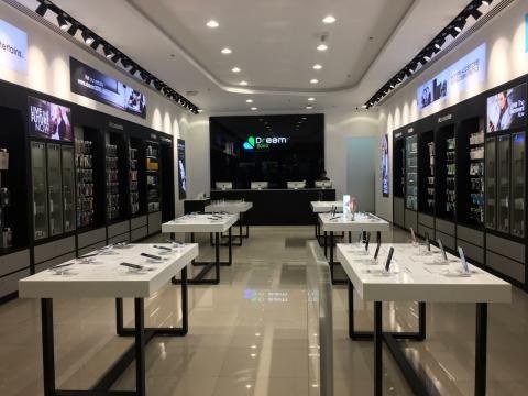 Dream 2000 store interior, Mall of Egypt